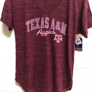 Women’s V neck Aggie shirt